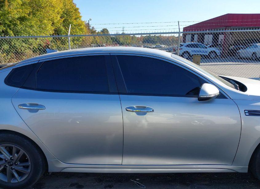 Photo 13 of 2020 Kia Optima LX (VIN 5XXGT4L31LG425507)