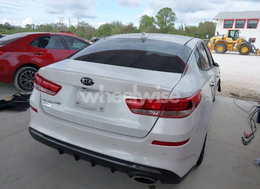 Photo 4 of 2020 Kia Optima LX (VIN 5XXGT4L31LG427080)