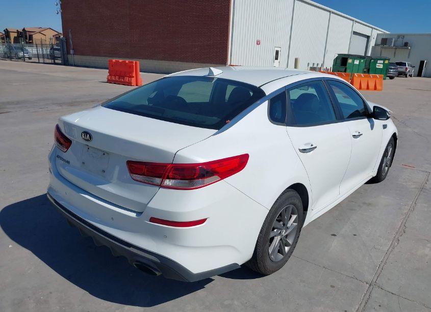 Photo 4 of 2020 Kia Optima LX (VIN 5XXGT4L31LG429265)
