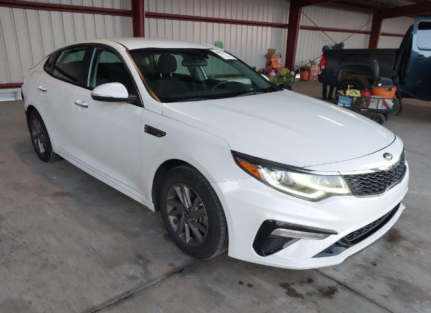 2020 Kia Optima LX (VIN 5XXGT4L31LG435194) main photo