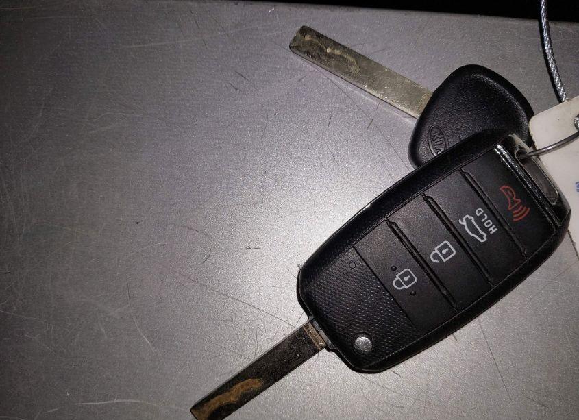 Photo 11 of 2020 Kia Optima LX (VIN 5XXGT4L31LG435194)