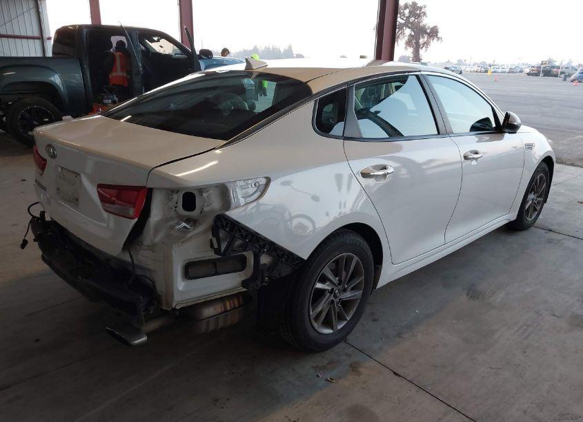 Photo 4 of 2020 Kia Optima LX (VIN 5XXGT4L31LG435194)