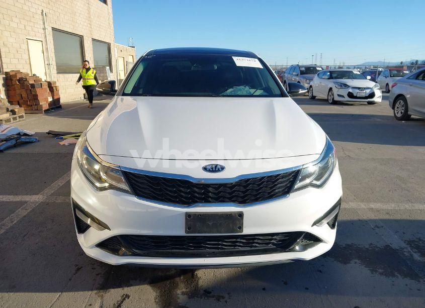 Photo 13 of 2020 Kia Optima SE (VIN 5XXGT4L31LG438046)