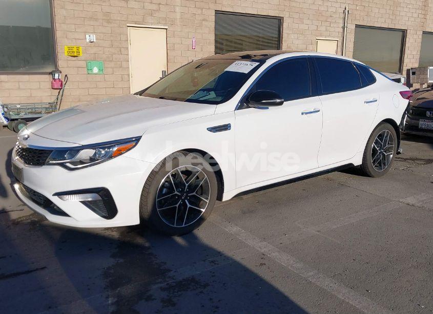 Photo 2 of 2020 Kia Optima SE (VIN 5XXGT4L31LG438046)