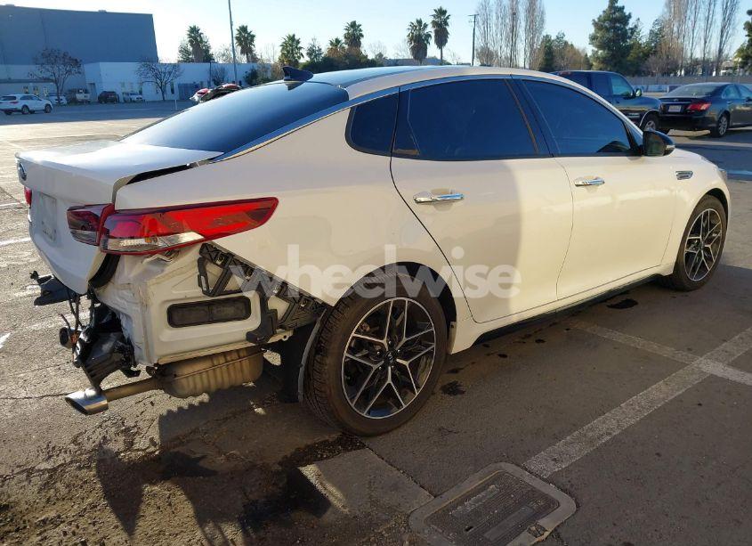 Photo 4 of 2020 Kia Optima SE (VIN 5XXGT4L31LG438046)