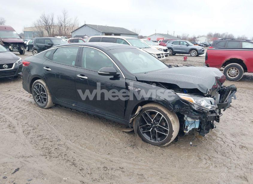 2020 Kia Optima SE (VIN 5XXGT4L31LG441190) main photo