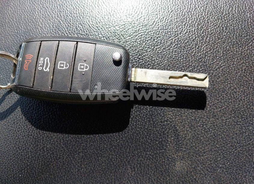 Photo 11 of 2020 Kia Optima LX (VIN 5XXGT4L31LG447331)