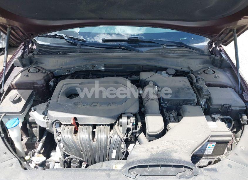 Photo 10 of 2016 Kia Optima LX (VIN 5XXGT4L32GG003137)