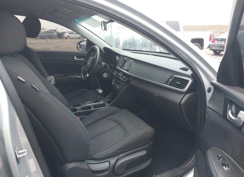 Photo 5 of 2016 Kia Optima LX (VIN 5XXGT4L32GG003834)