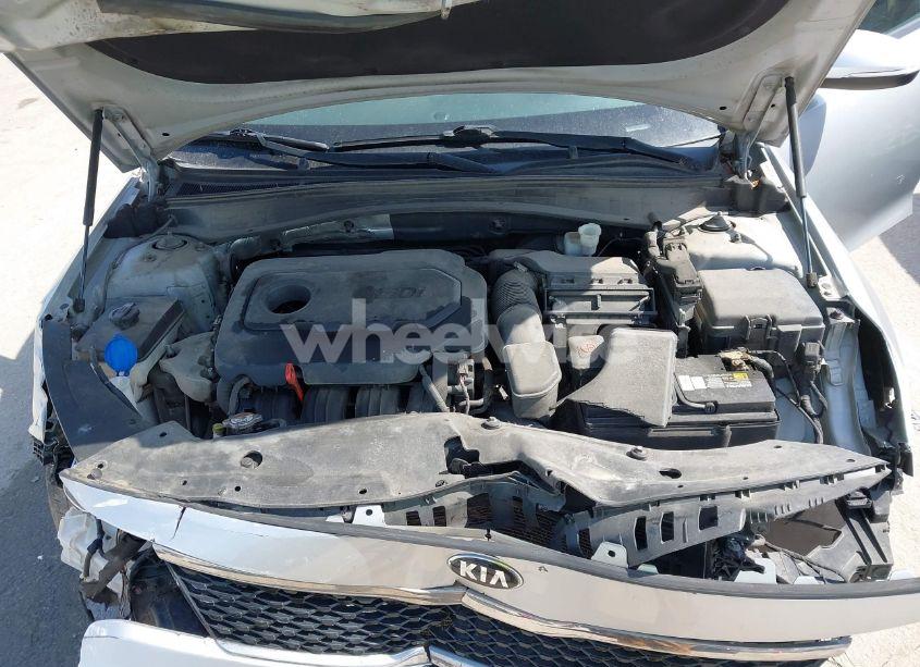 Photo 10 of 2016 Kia Optima LX (VIN 5XXGT4L32GG009150)
