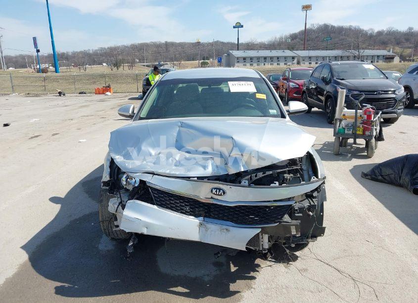Photo 12 of 2016 Kia Optima LX (VIN 5XXGT4L32GG009150)