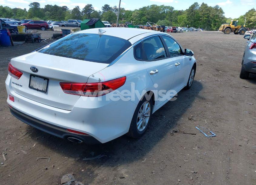 Photo 4 of 2016 Kia Optima LX (VIN 5XXGT4L32GG015594)