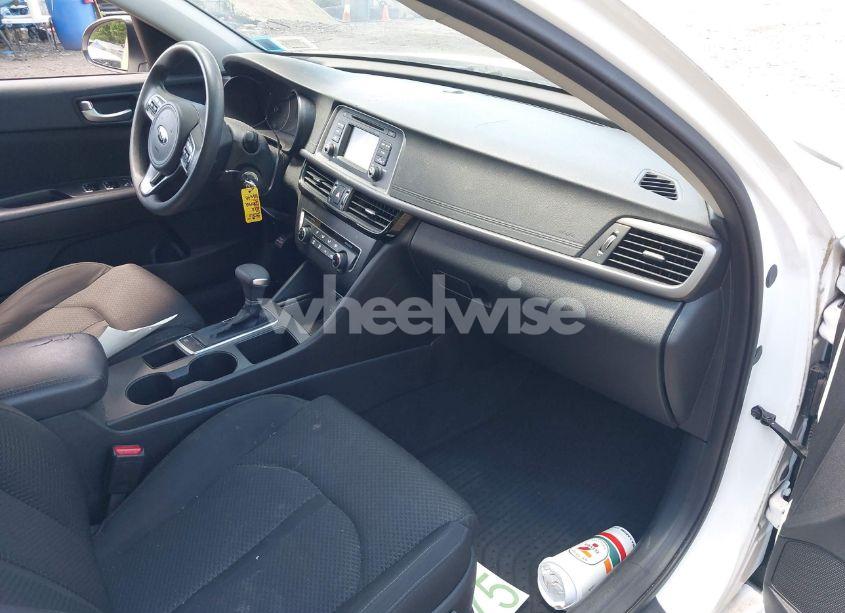 Photo 5 of 2016 Kia Optima LX (VIN 5XXGT4L32GG015594)