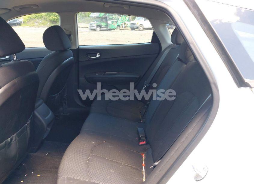 Photo 8 of 2016 Kia Optima LX (VIN 5XXGT4L32GG015594)