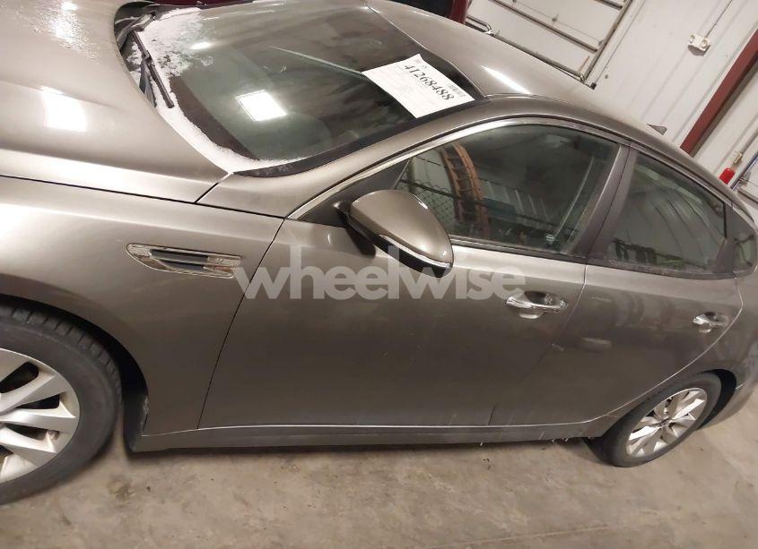 Photo 14 of 2016 Kia Optima LX (VIN 5XXGT4L32GG016423)