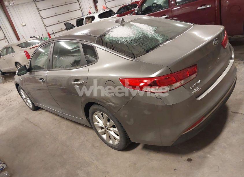Photo 3 of 2016 Kia Optima LX (VIN 5XXGT4L32GG016423)
