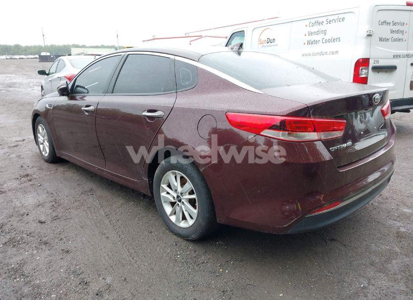 Photo 3 of 2016 Kia Optima LX (VIN 5XXGT4L32GG019158)