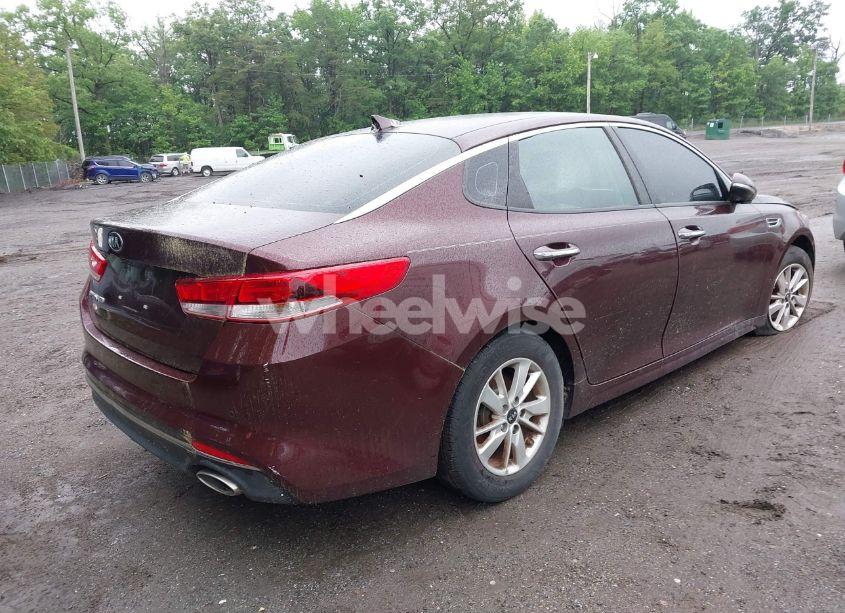 Photo 4 of 2016 Kia Optima LX (VIN 5XXGT4L32GG019158)