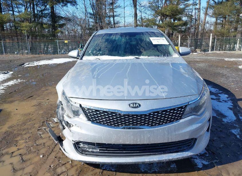 Photo 12 of 2016 Kia Optima LX (VIN 5XXGT4L32GG035831)