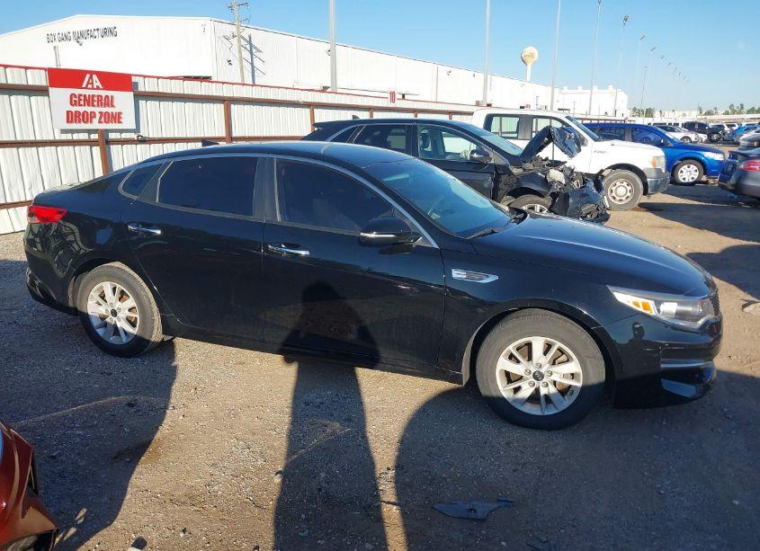 Photo 13 of 2016 Kia Optima LX (VIN 5XXGT4L32GG039300)