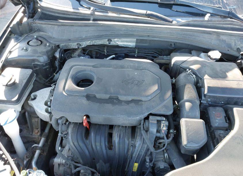 Photo 10 of 2016 Kia Optima LX (VIN 5XXGT4L32GG059837)