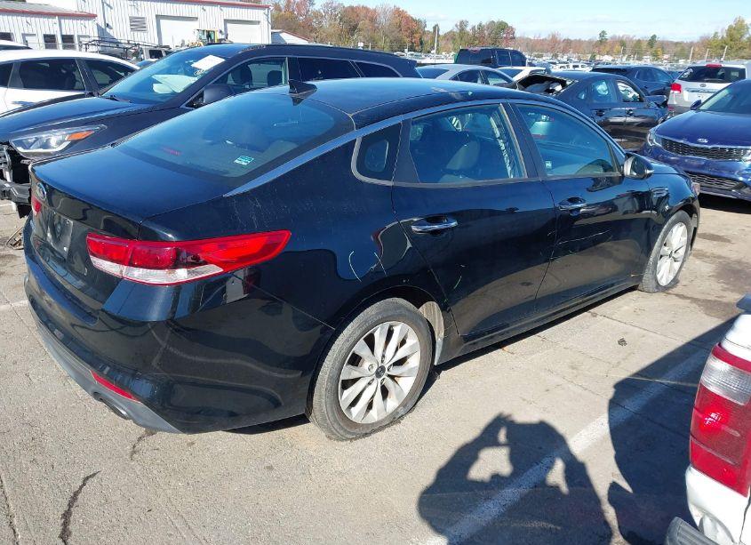 Photo 4 of 2016 Kia Optima LX (VIN 5XXGT4L32GG059837)