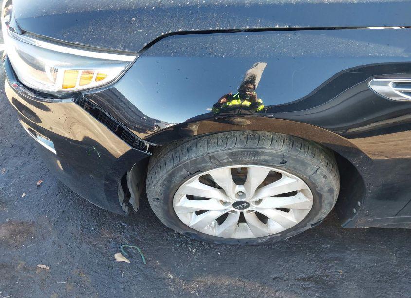 Photo 6 of 2016 Kia Optima LX (VIN 5XXGT4L32GG059837)