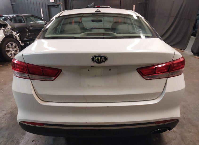 Photo 15 of 2016 Kia Optima LX (VIN 5XXGT4L32GG071387)