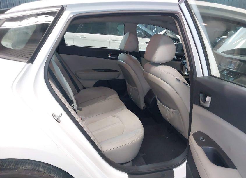Photo 8 of 2016 Kia Optima LX (VIN 5XXGT4L32GG071387)