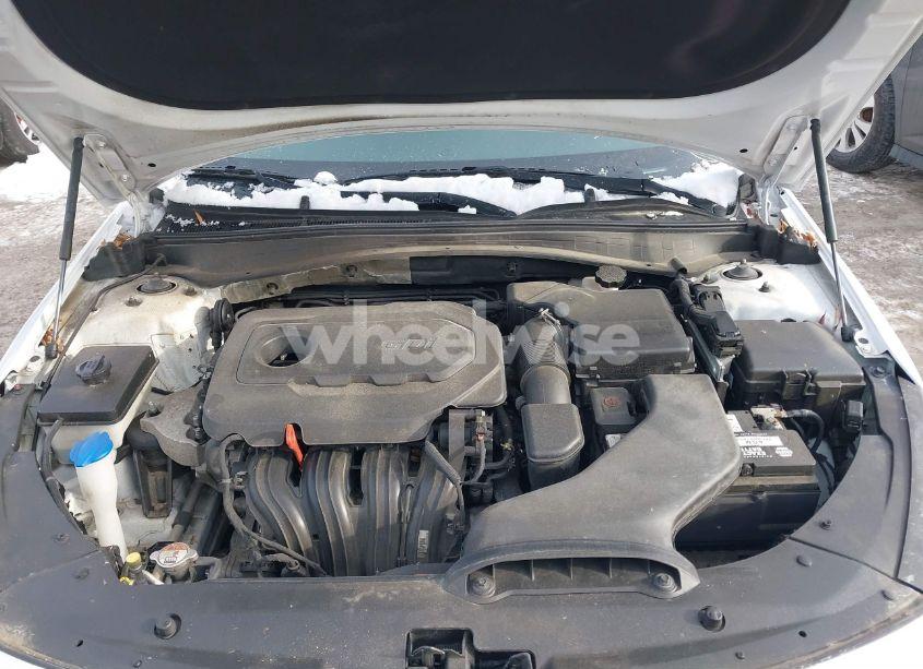 Photo 10 of 2016 Kia Optima LX (VIN 5XXGT4L32GG071860)