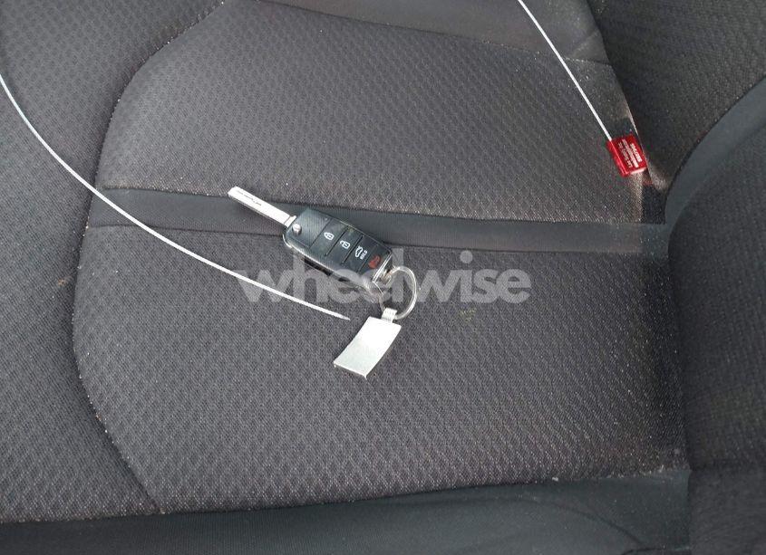 Photo 11 of 2016 Kia Optima LX (VIN 5XXGT4L32GG071860)