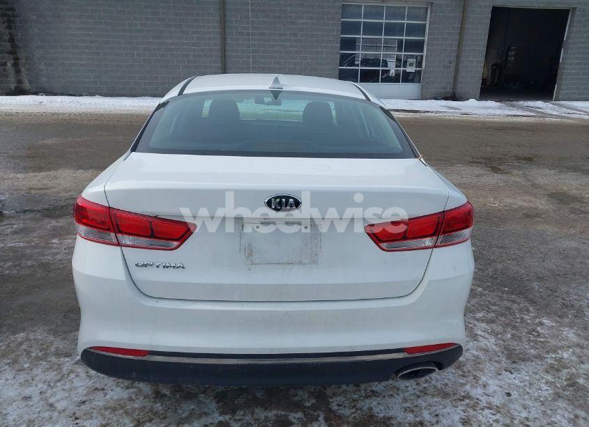 Photo 16 of 2016 Kia Optima LX (VIN 5XXGT4L32GG071860)