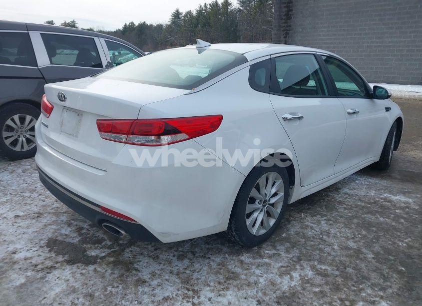 Photo 4 of 2016 Kia Optima LX (VIN 5XXGT4L32GG071860)