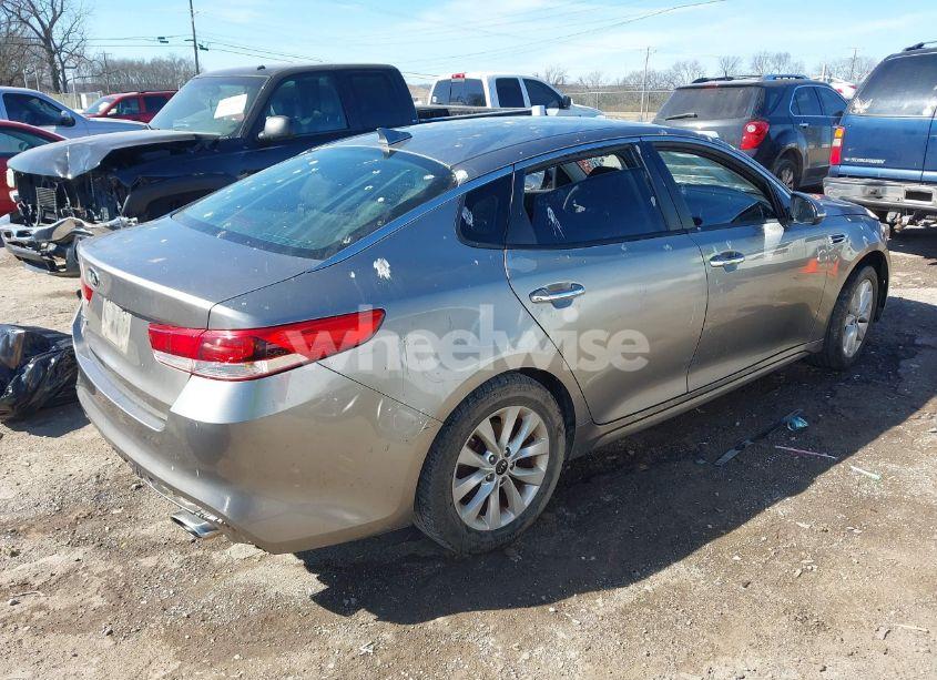 Photo 4 of 2016 Kia Optima LX (VIN 5XXGT4L32GG076573)
