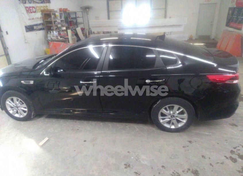 Photo 15 of 2016 Kia Optima LX (VIN 5XXGT4L32GG098203)