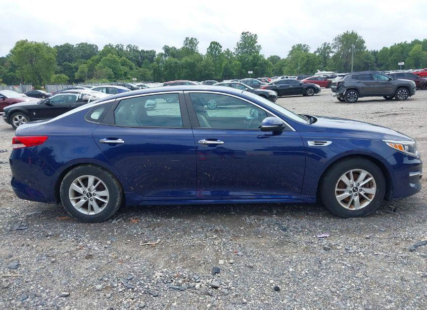 Photo 12 of 2016 Kia Optima LX (VIN 5XXGT4L32GG109409)
