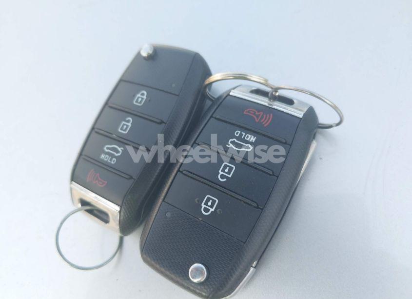 Photo 11 of 2016 Kia Optima LX (VIN 5XXGT4L32GG119101)