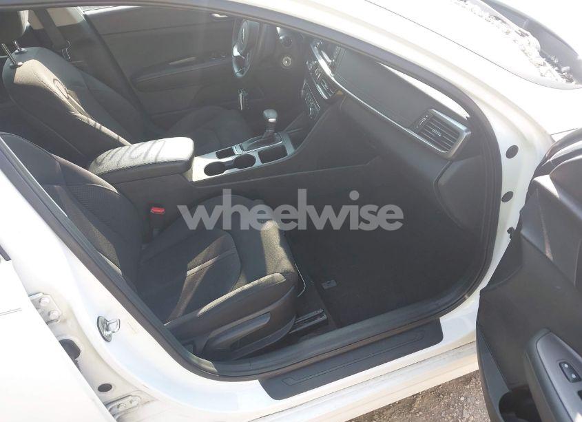 Photo 5 of 2016 Kia Optima LX (VIN 5XXGT4L32GG119101)