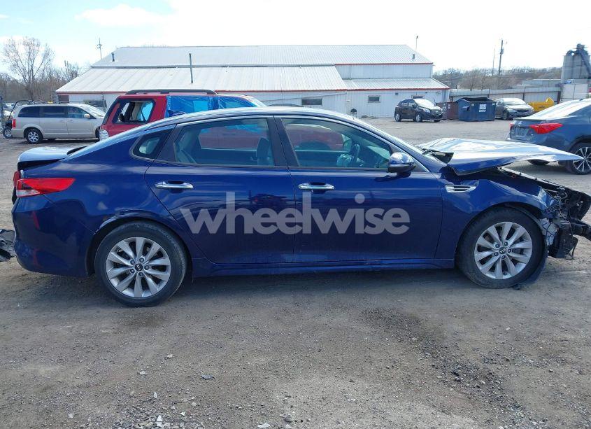 Photo 14 of 2017 Kia Optima LX (VIN 5XXGT4L32HG132366)