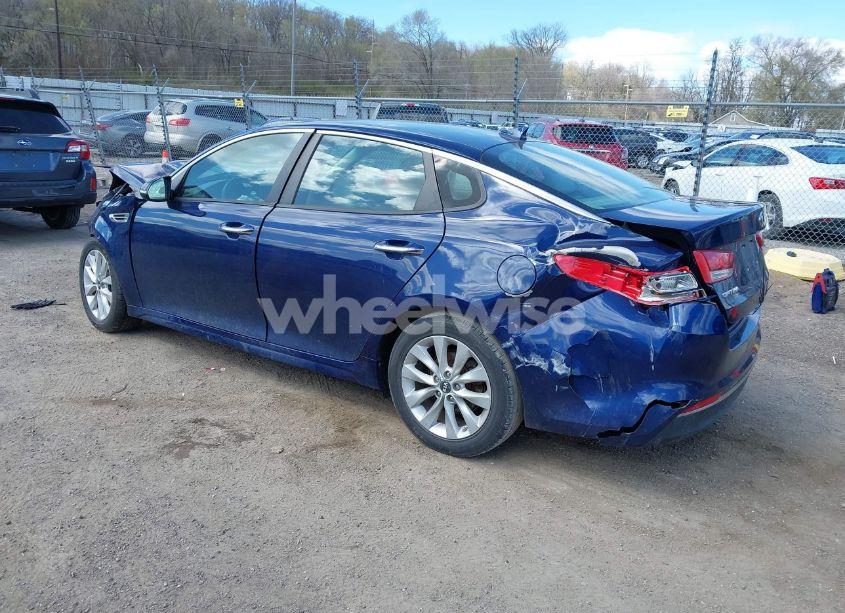 Photo 3 of 2017 Kia Optima LX (VIN 5XXGT4L32HG132366)