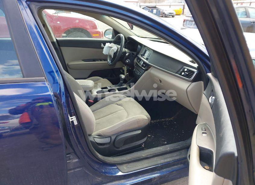 Photo 5 of 2017 Kia Optima LX (VIN 5XXGT4L32HG132366)