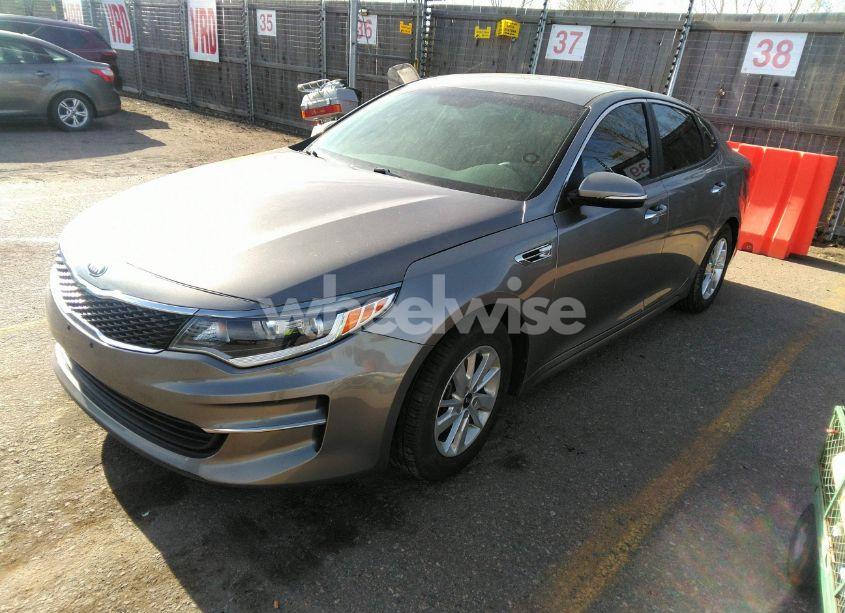 Photo 2 of 2017 Kia Optima LX (VIN 5XXGT4L32HG134229)