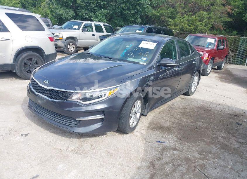 Photo 2 of 2017 Kia Optima LX (VIN 5XXGT4L32HG135140)