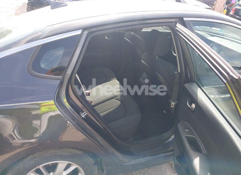 Photo 8 of 2017 Kia Optima LX (VIN 5XXGT4L32HG135140)