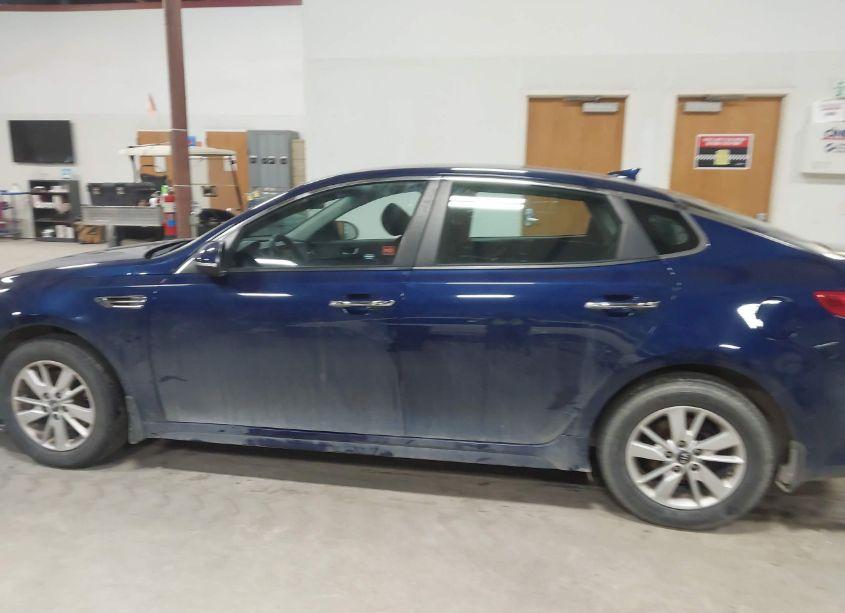 Photo 14 of 2017 Kia Optima LX (VIN 5XXGT4L32HG158546)