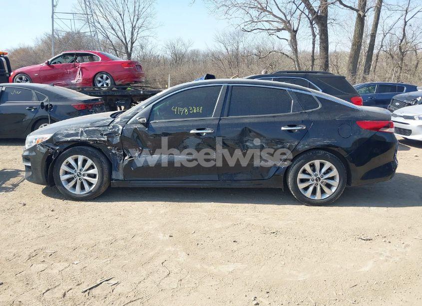 Photo 14 of 2017 Kia Optima LX (VIN 5XXGT4L32HG167750)