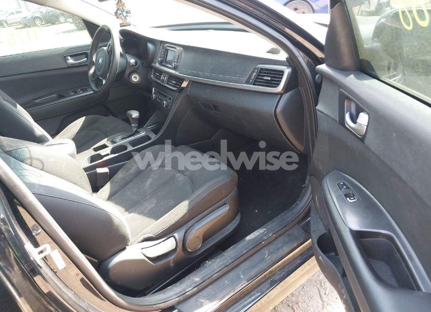 Photo 5 of 2017 Kia Optima LX (VIN 5XXGT4L32HG167750)