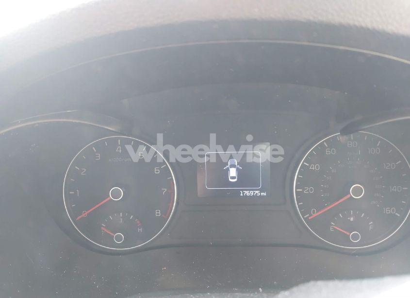 Photo 7 of 2017 Kia Optima LX (VIN 5XXGT4L32HG167750)