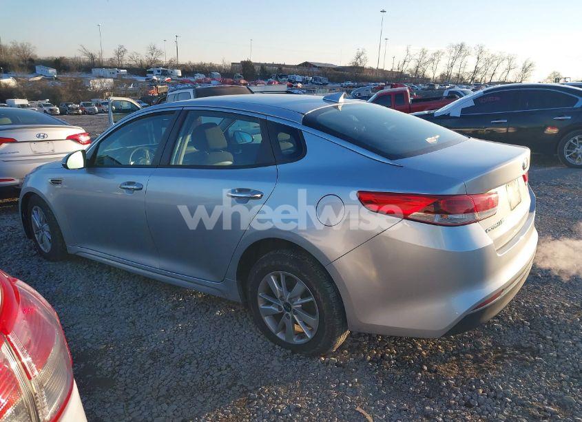 Photo 14 of 2018 Kia Optima LX (VIN 5XXGT4L32JG182447)