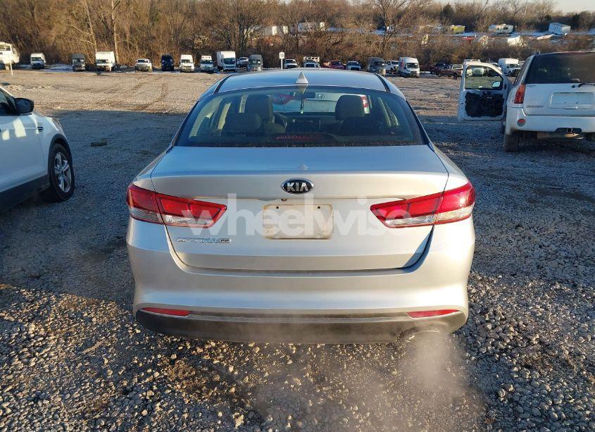 Photo 16 of 2018 Kia Optima LX (VIN 5XXGT4L32JG182447)